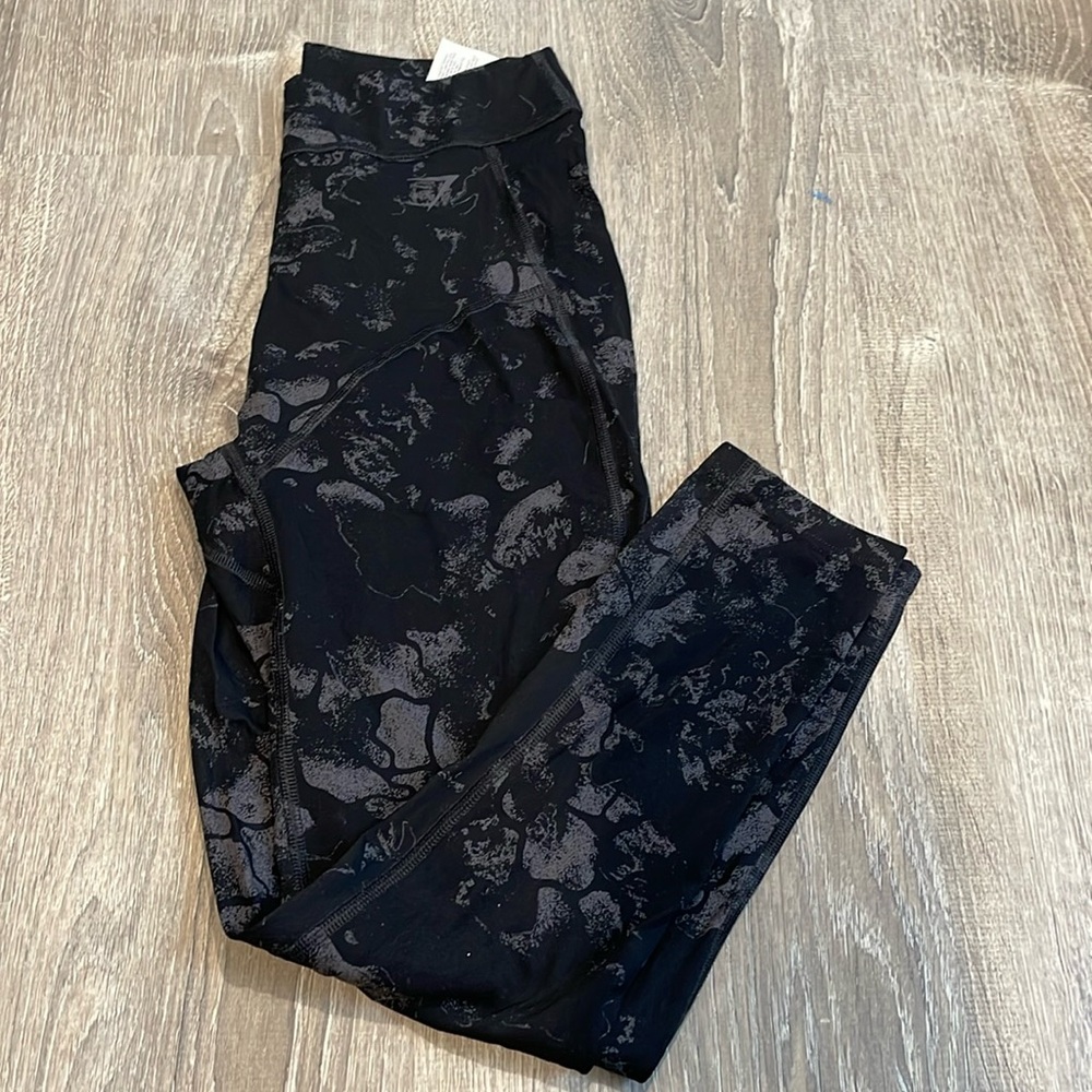 Gymshark x KKFIT camo leggings